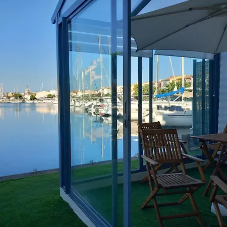 Petite Marina, Terrasse, Veranda, Pied Dans L'eau Lägenhet